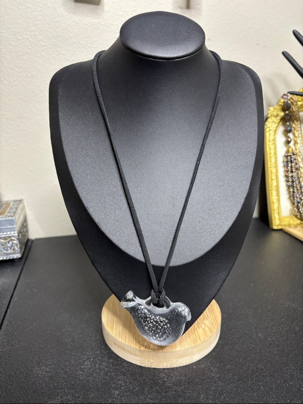 Peace and Purity Chunky Dove Bird Popover Necklace *broken beak*